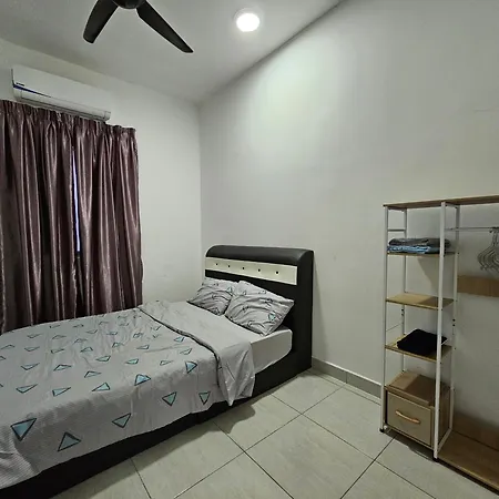 Bsp21 Family Homestay Jenjarum Exterior photo